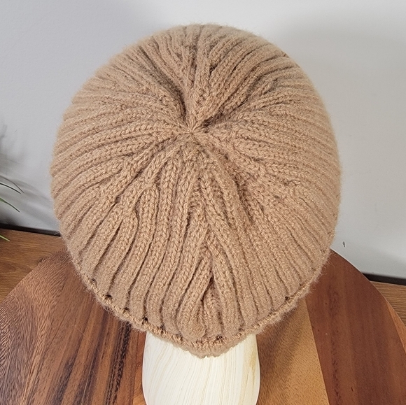 Tan Knit Cap with Ear Flaps Faux Fur Lined Winter Mens Cap MASH Style - Picture 6 of 12